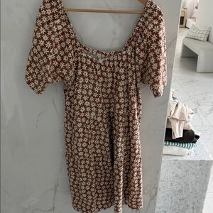 Rylee + Cru Brown Floral Puff-Sleeve Midi Dress